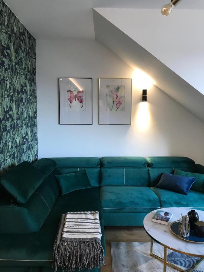 Zielony Apartament Z Widokiem Na Jezioro Złotów Eksteriør bilde